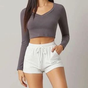🆕 Shein V-neck Long Sleeved Crop Top